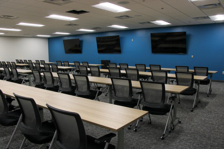 West Side Room 272